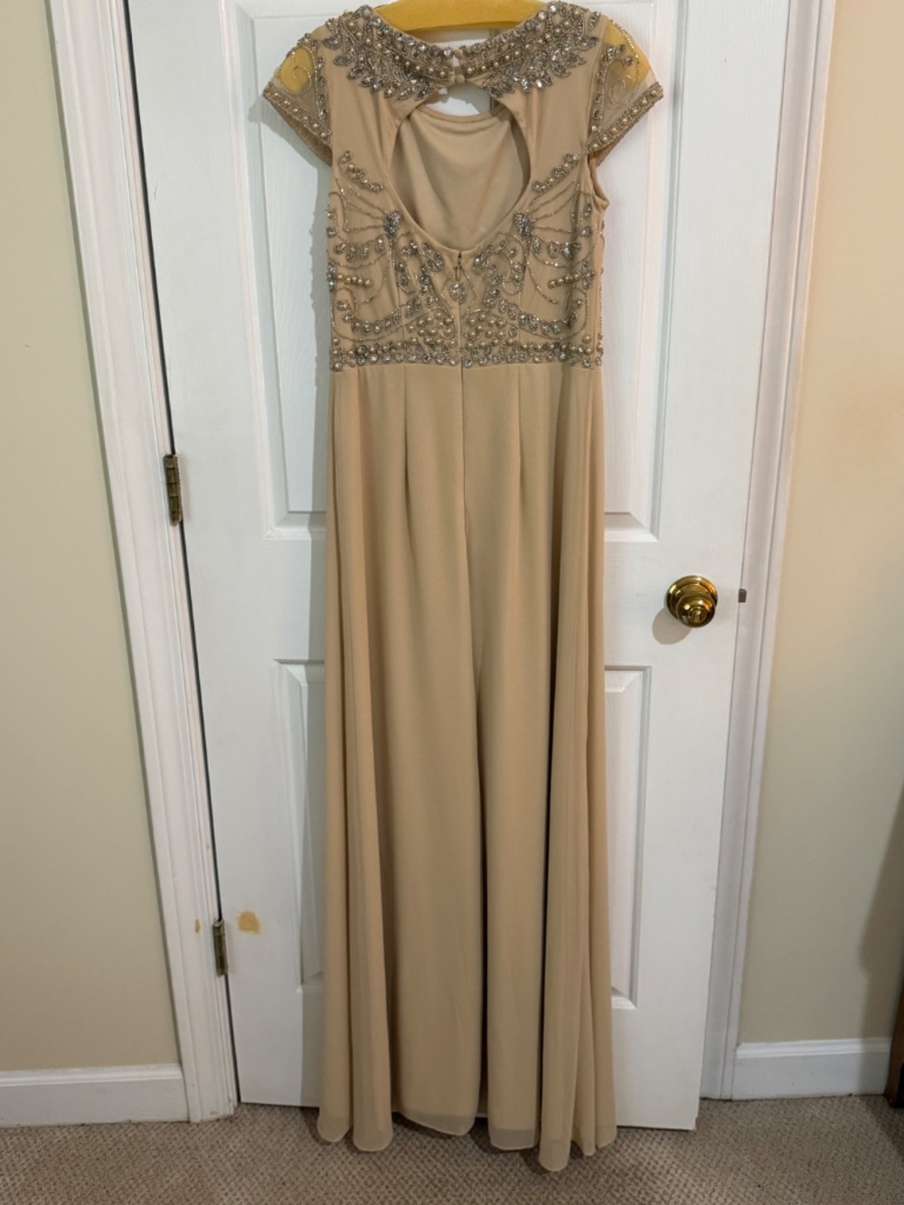 Adrianna Papell formal beaded dress size 4 - Picture 2 of 4
